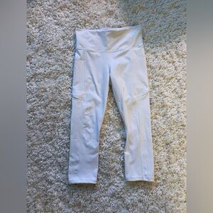 Athleta White Capri Leggings ULTIMATE STASH II CAPRI Leggings